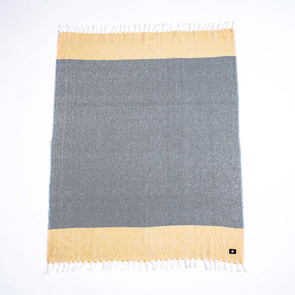 Drake General Store - Baffin Throw - Green